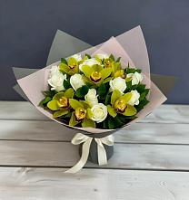 Букет цветов из:  Орхидеи и Розы в Щёлково