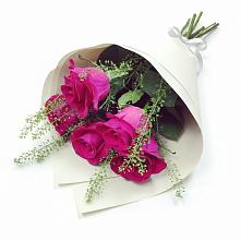 Букет цветов из:  Розы в Щёлково