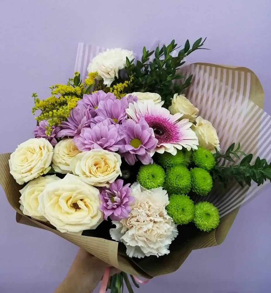 Букет цветов из: Хризантемы, Розы, Гвоздики и Герберы в Щёлково