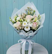 Букет цветов из:  Розы и Лизиантусы в Щёлково