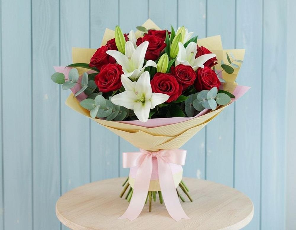 Букет цветов из: Лилии и Розы в Щёлково